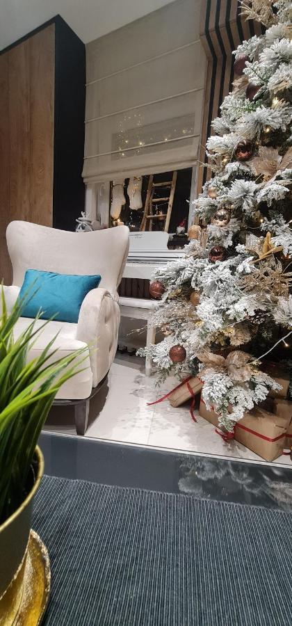 Design Apartment Platinium Spa Lux 5 Star "Havana" Completely Private Wellness & Spa Free Included Sauna & Jacuzzi & Salt Wall & Fire Place & 3D Ceilings & Business Wifi & Netflix & Keyless Code Entry & Full Smart App & Secure 2 Parking Place Ćuprija Eksteriør billede