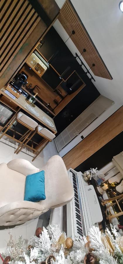 Design Apartment Platinium Spa Lux 5 Star "Havana" Completely Private Wellness & Spa Free Included Sauna & Jacuzzi & Salt Wall & Fire Place & 3D Ceilings & Business Wifi & Netflix & Keyless Code Entry & Full Smart App & Secure 2 Parking Place Ćuprija Eksteriør billede
