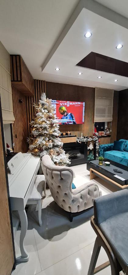 Design Apartment Platinium Spa Lux 5 Star "Havana" Completely Private Wellness & Spa Free Included Sauna & Jacuzzi & Salt Wall & Fire Place & 3D Ceilings & Business Wifi & Netflix & Keyless Code Entry & Full Smart App & Secure 2 Parking Place Ćuprija Eksteriør billede