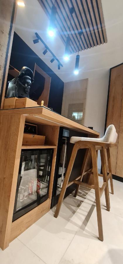 Design Apartment Platinium Spa Lux 5 Star "Havana" Completely Private Wellness & Spa Free Included Sauna & Jacuzzi & Salt Wall & Fire Place & 3D Ceilings & Business Wifi & Netflix & Keyless Code Entry & Full Smart App & Secure 2 Parking Place Ćuprija Eksteriør billede